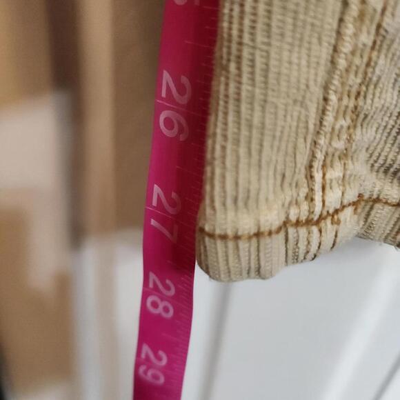 AEO Women's Tan Corduroy Mom Straight Jeans- 6 Regular - Picture 3 of 9